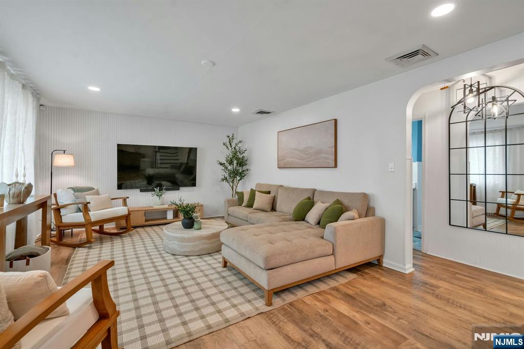 240 Gordon Avenue - Photo 5