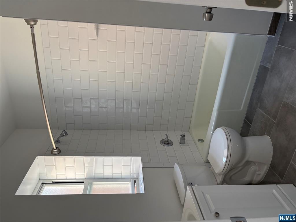 125 Bergen Avenue 123 - Photo 5