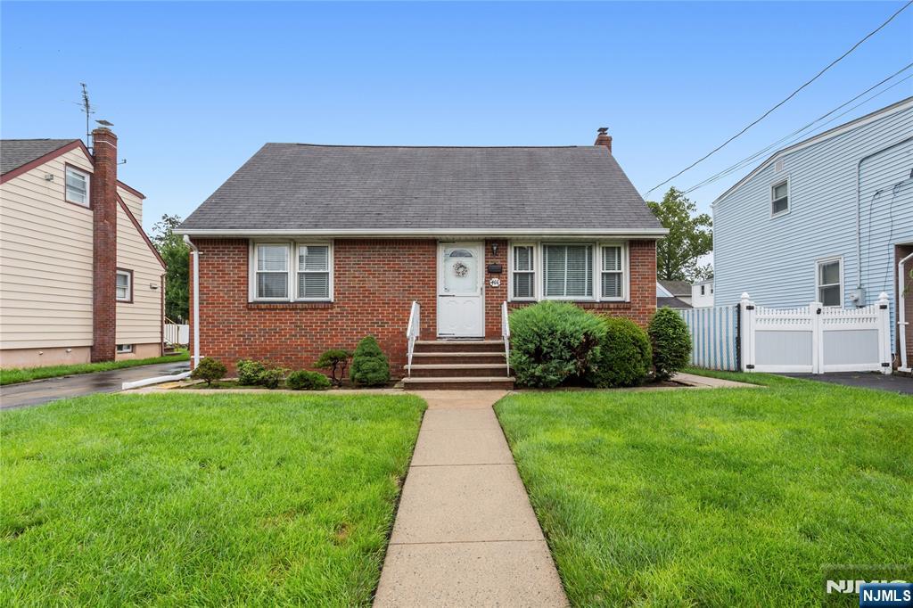 464 Boulevard - Photo 1