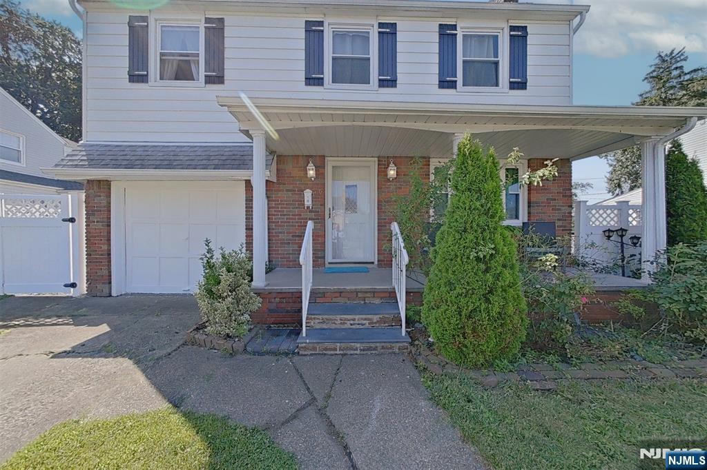 112 Elmwood Drive - Photo 4