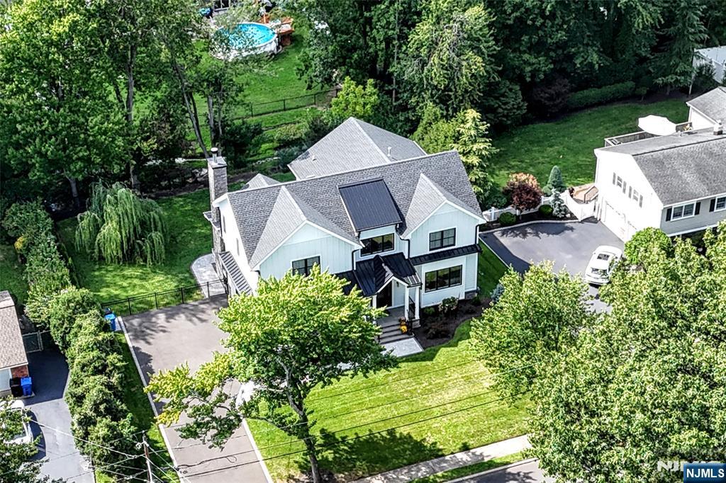 515 Hobart Road - Photo 2