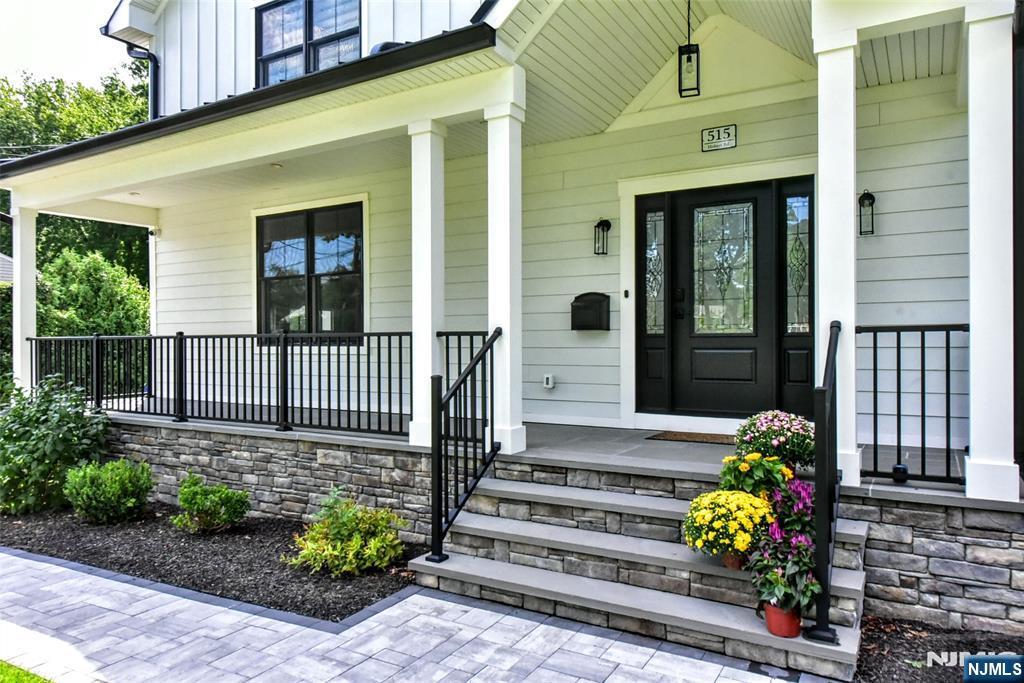 515 Hobart Road - Photo 3