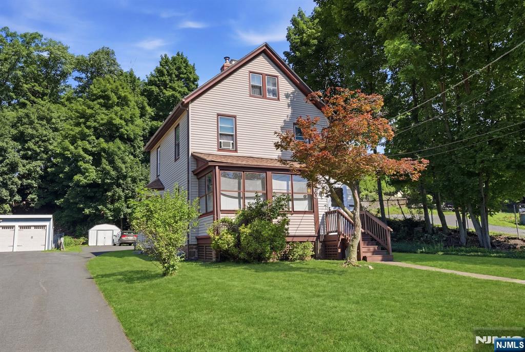 60 Martin Road - Photo 2
