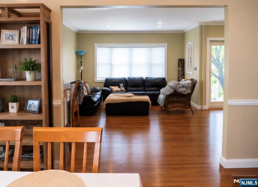 307 Raymond Street - Photo 5