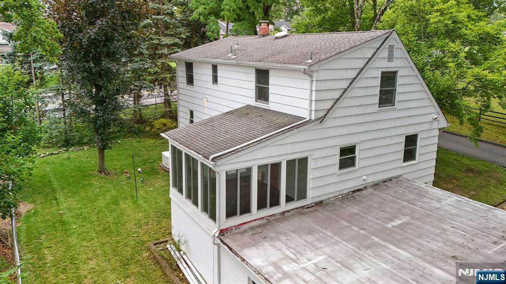 107 Roland Street