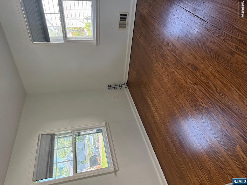 15 Brook Street - Photo 3