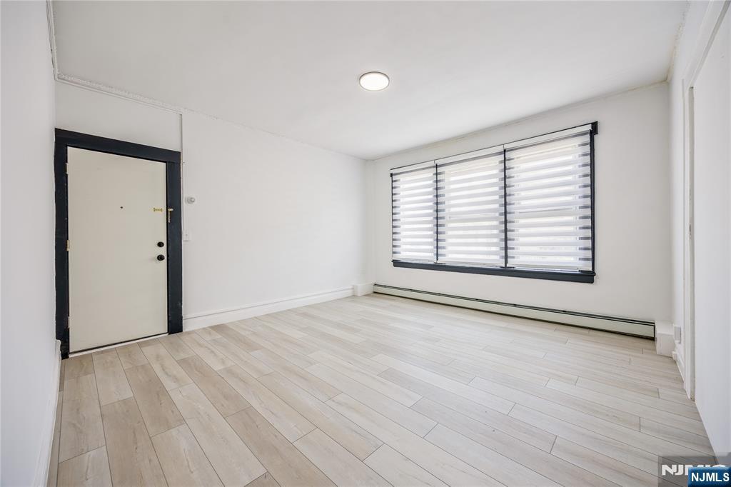 463 21st Street - Photo 5