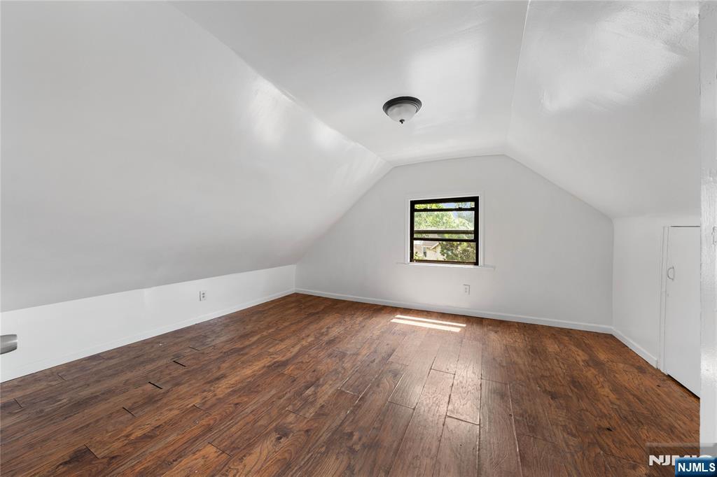 485 Cary Street 2 - Photo 4