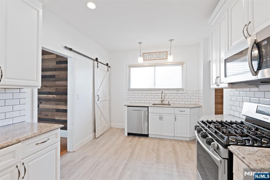 73 Ilford Avenue - Photo 2