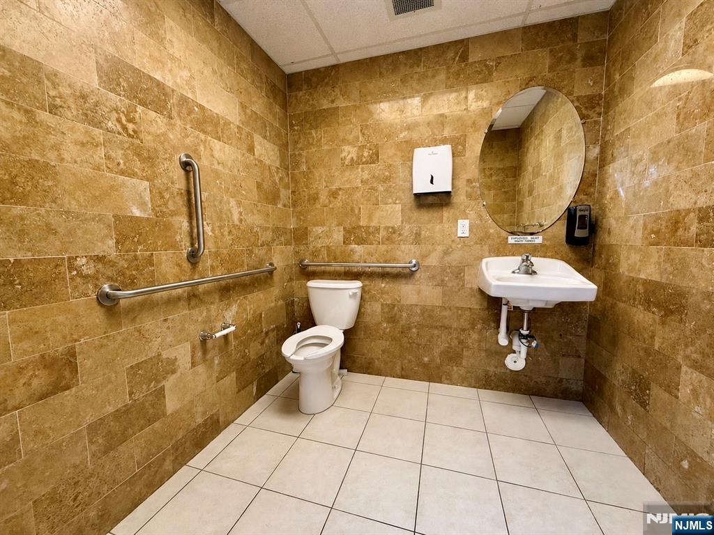2414 Bergenline Avenue - Photo 4