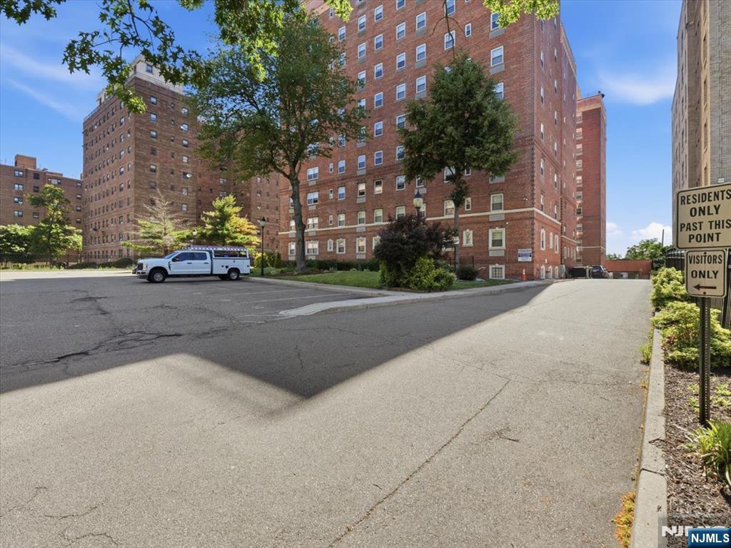 70 Munn Avenue #413