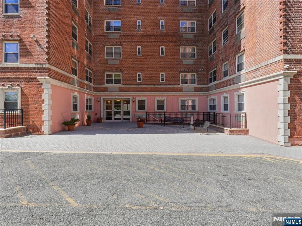 70 Munn Avenue #413