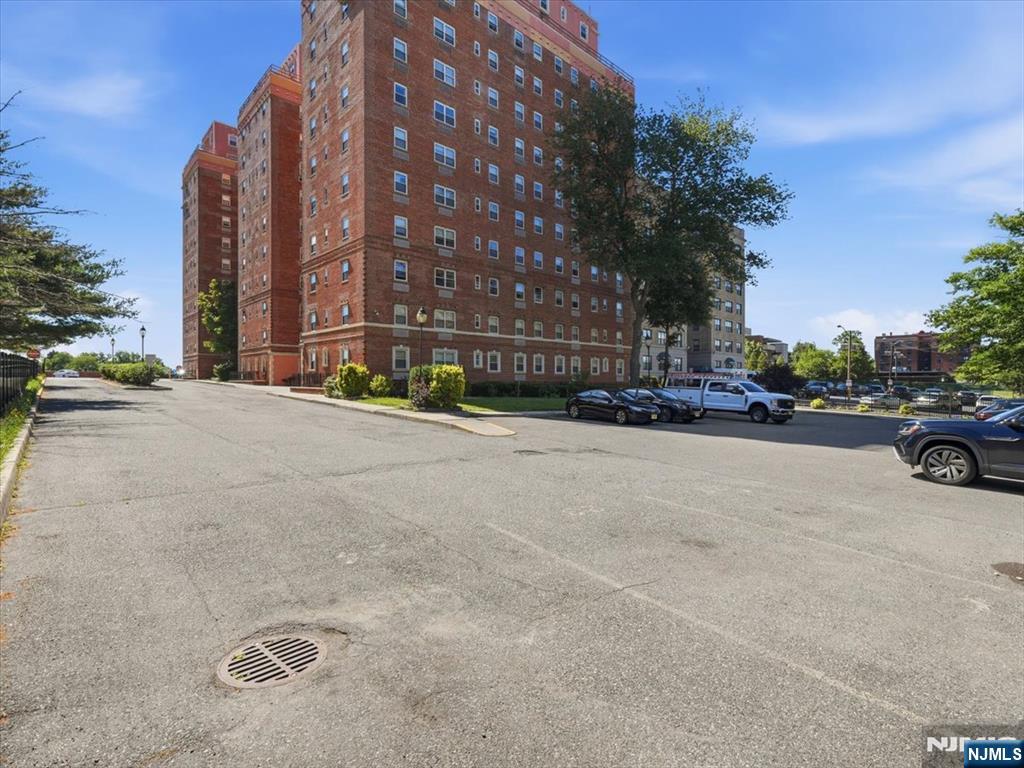 70 Munn Avenue #413