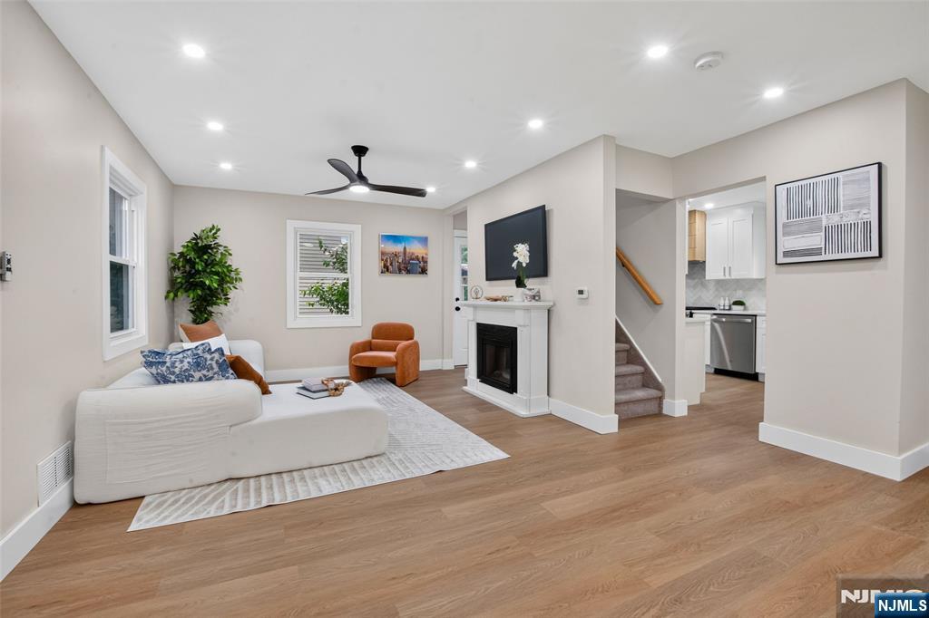 133 Phelps - Photo 1