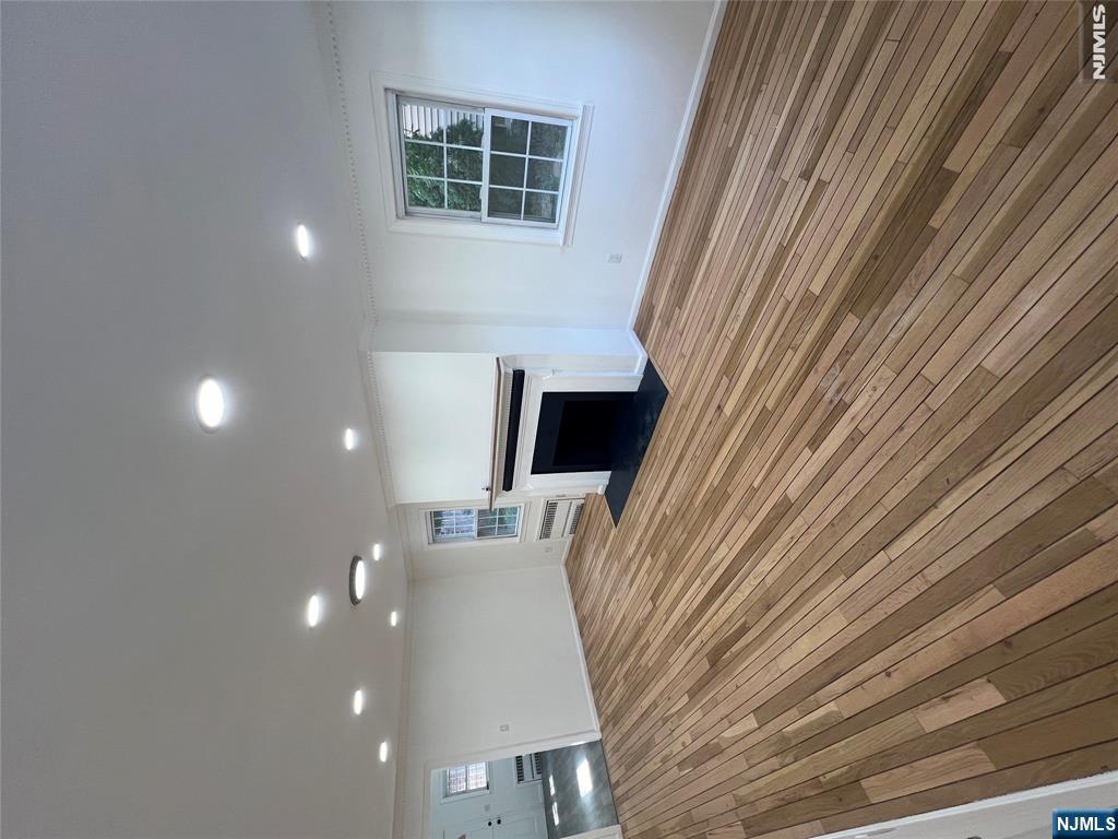 493 Beverly Road 1 - Photo 3
