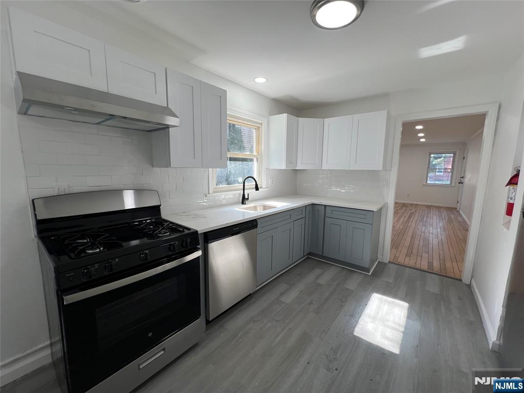 493 Beverly Road 2 - Photo 2
