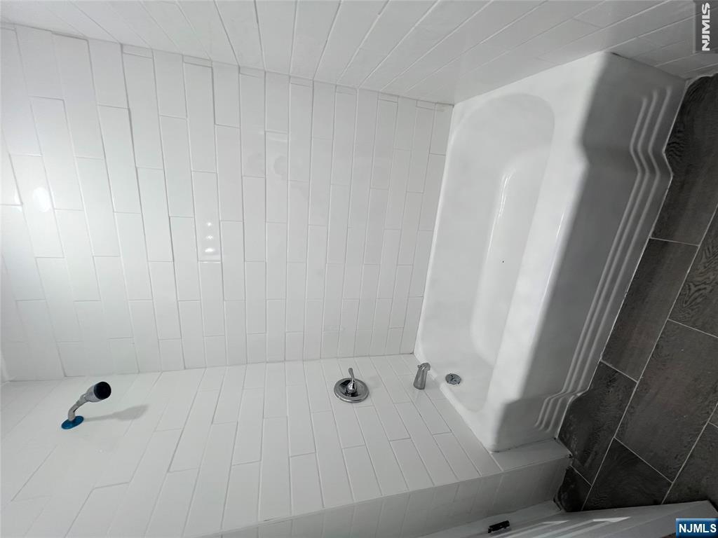493 Beverly Road 2 - Photo 5