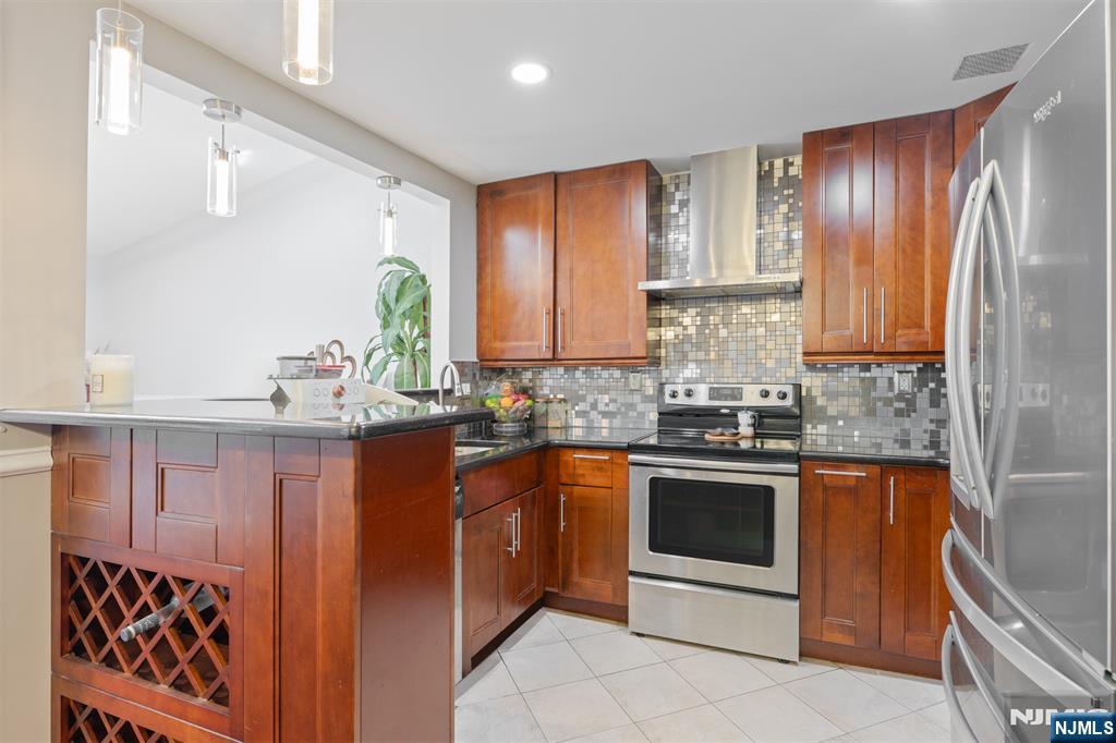6501 Liberty Avenue #F5