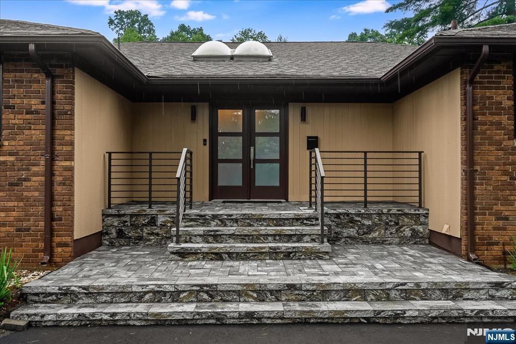 25 N Hillside Avenue - Photo 4