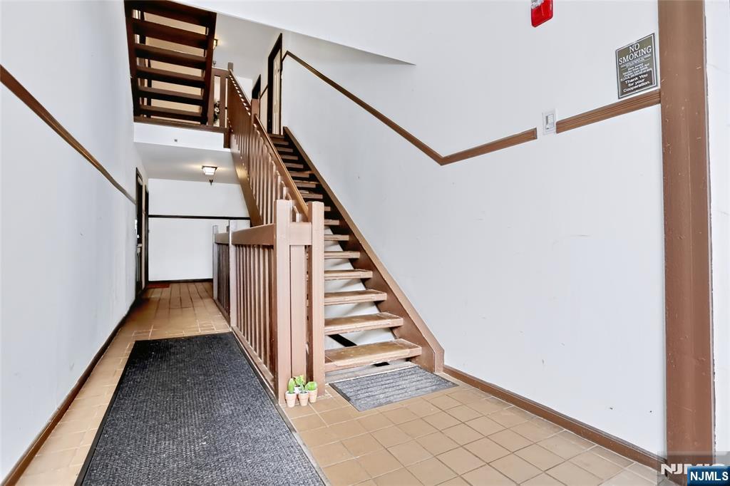 1519 Faulkner Court 1519 - Photo 4