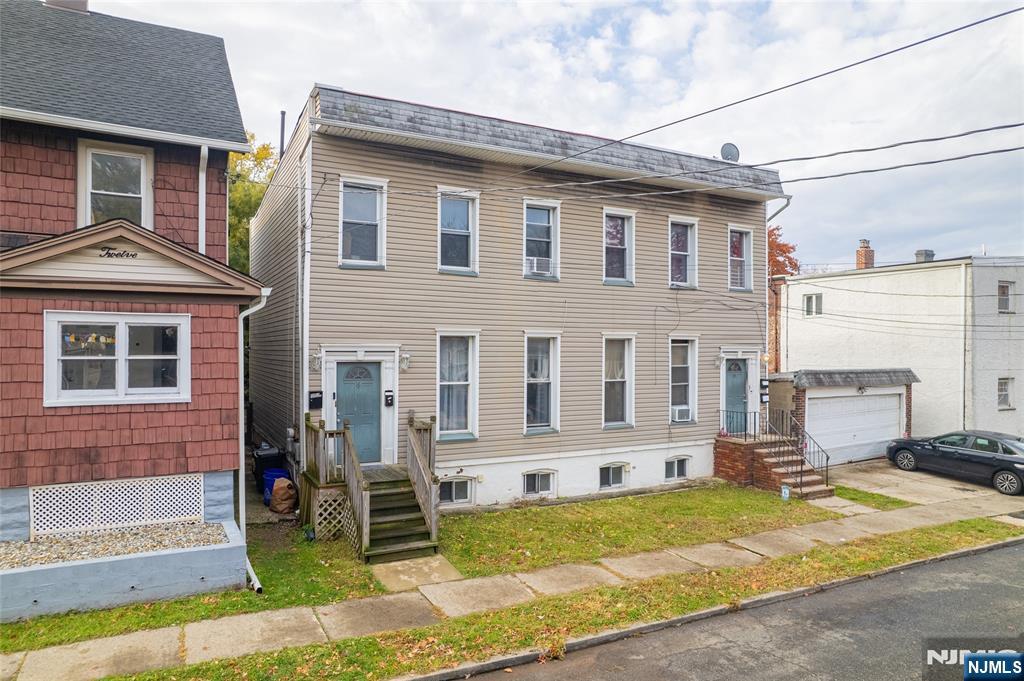 14-16 Crown Street - Photo 1