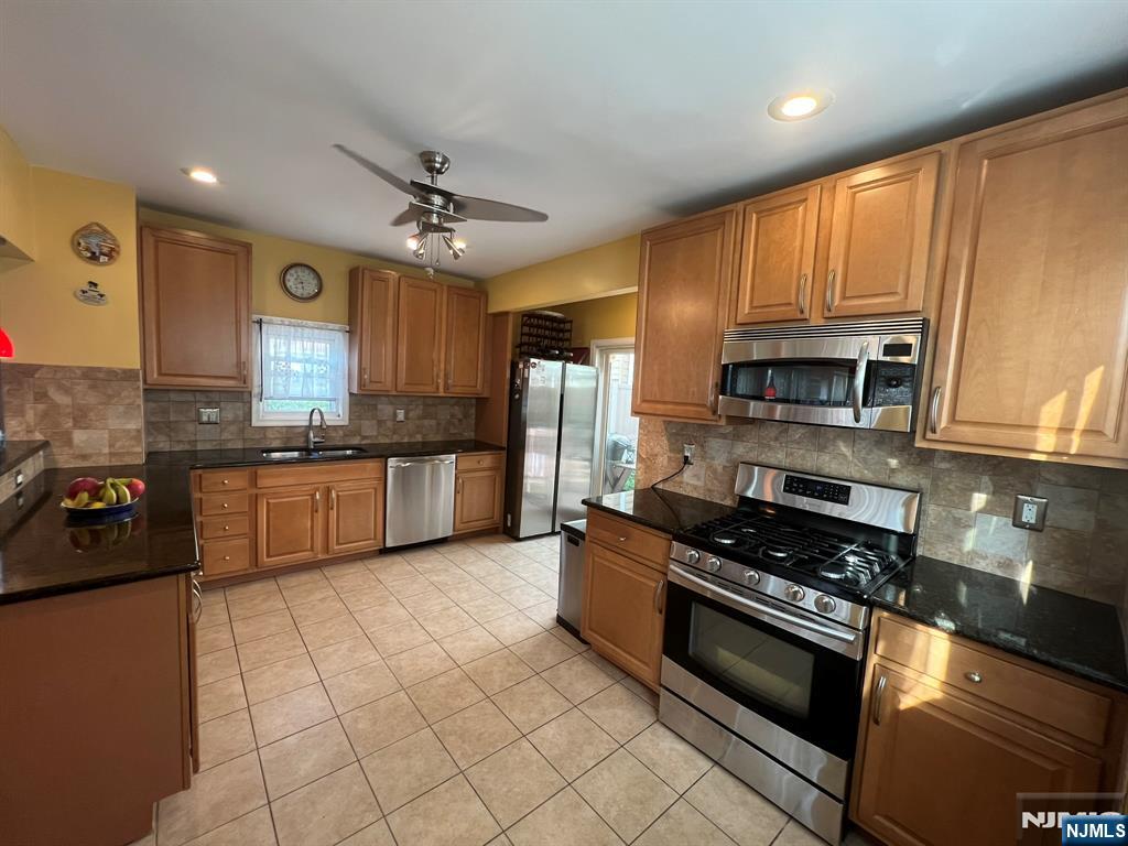 116 Prospect Avenue - Photo 2
