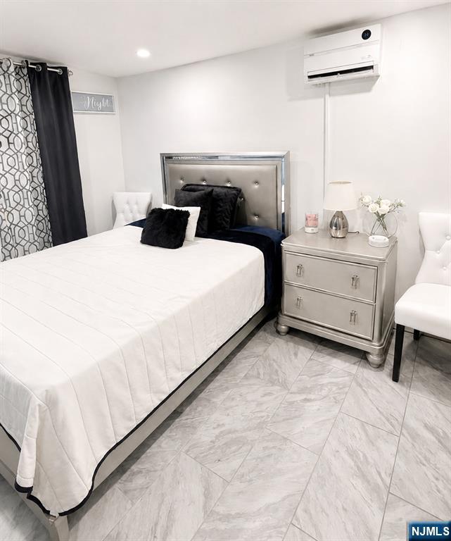 108 Evergreen Avenue - Photo 4