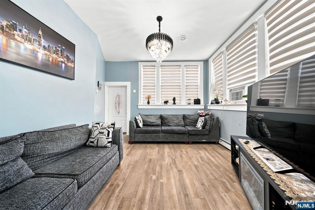 1425 48th Street - Photo 4