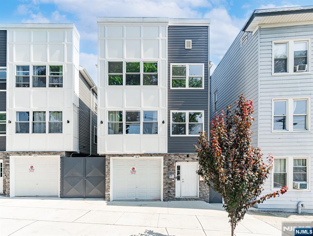 183 Sylvan Avenue - Photo 2