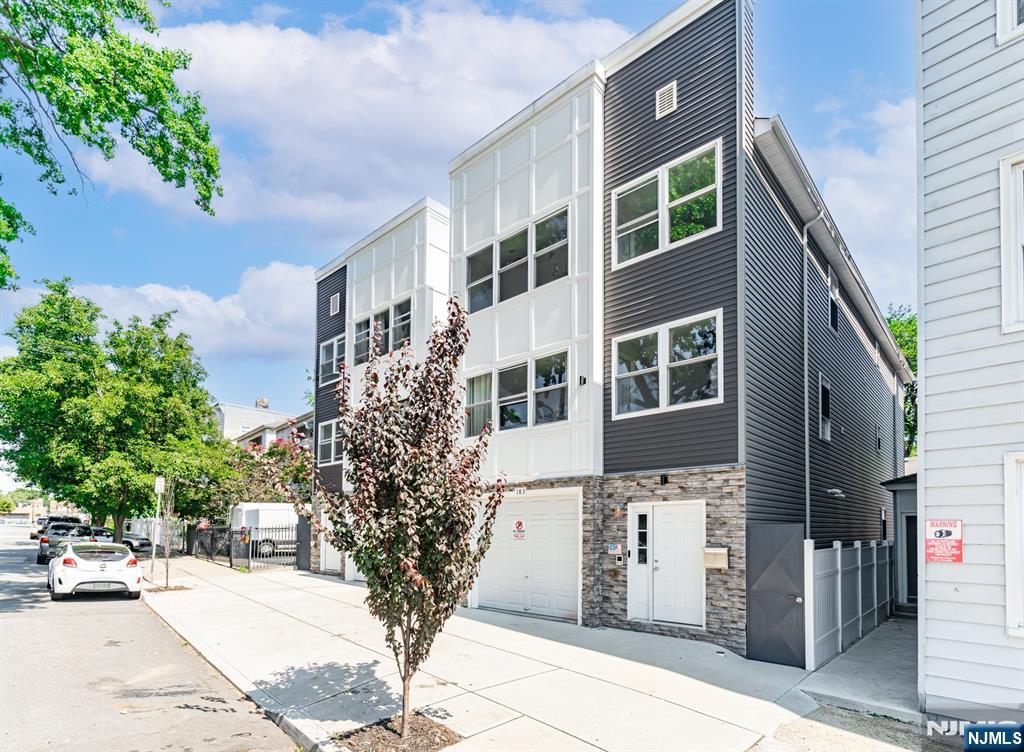 183 Sylvan Avenue - Photo 3