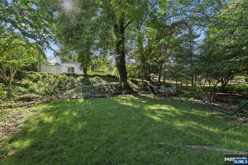 16-03 Radburn Rd, Fair Lawn, NJ 07410