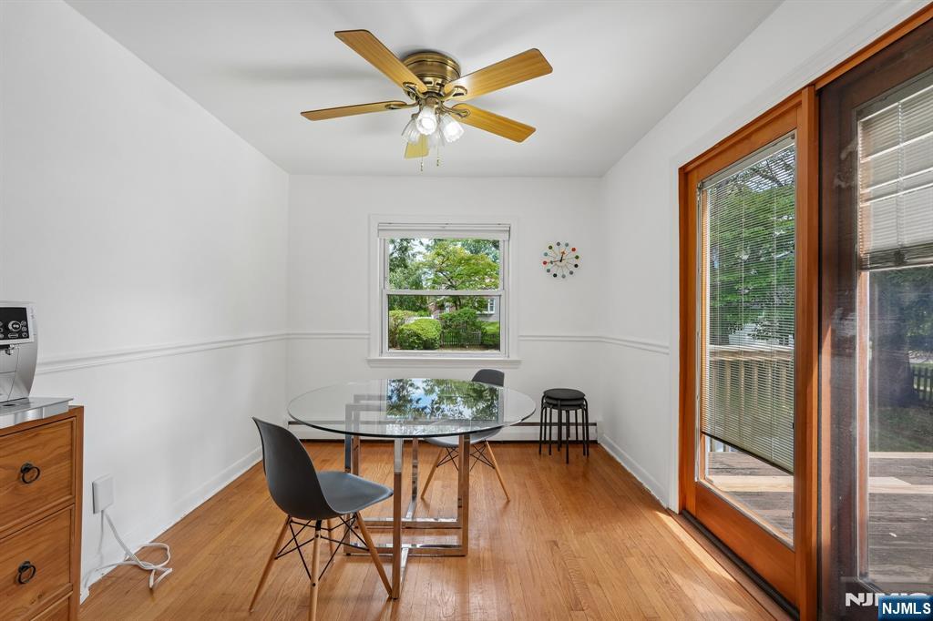 1050 Evergreen Ct, New Milford, NJ 07646