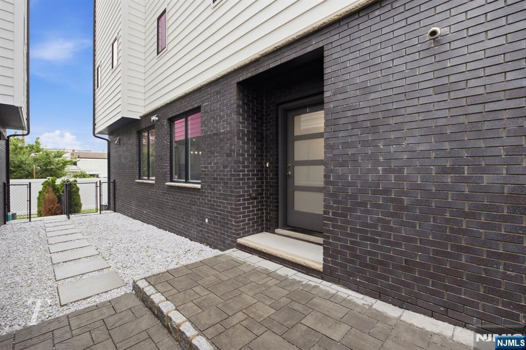 313 8th Street 1 - Photo 3