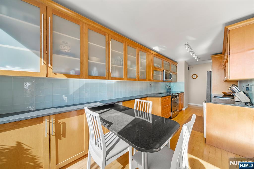 200 Winston Drive #2002