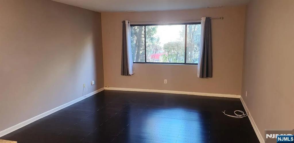 214 W Cypress Court 2 - Photo 2