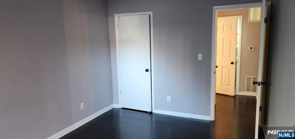 214 W Cypress Court 2 - Photo 3