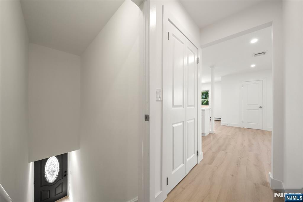 432 Oak Street - Photo 2