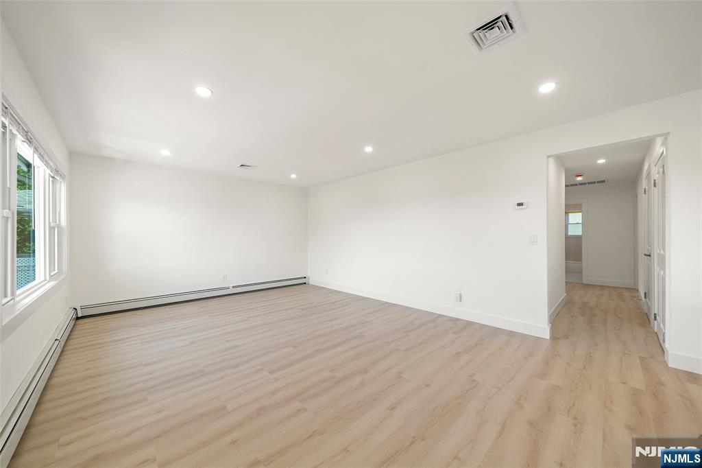432 Oak Street - Photo 3