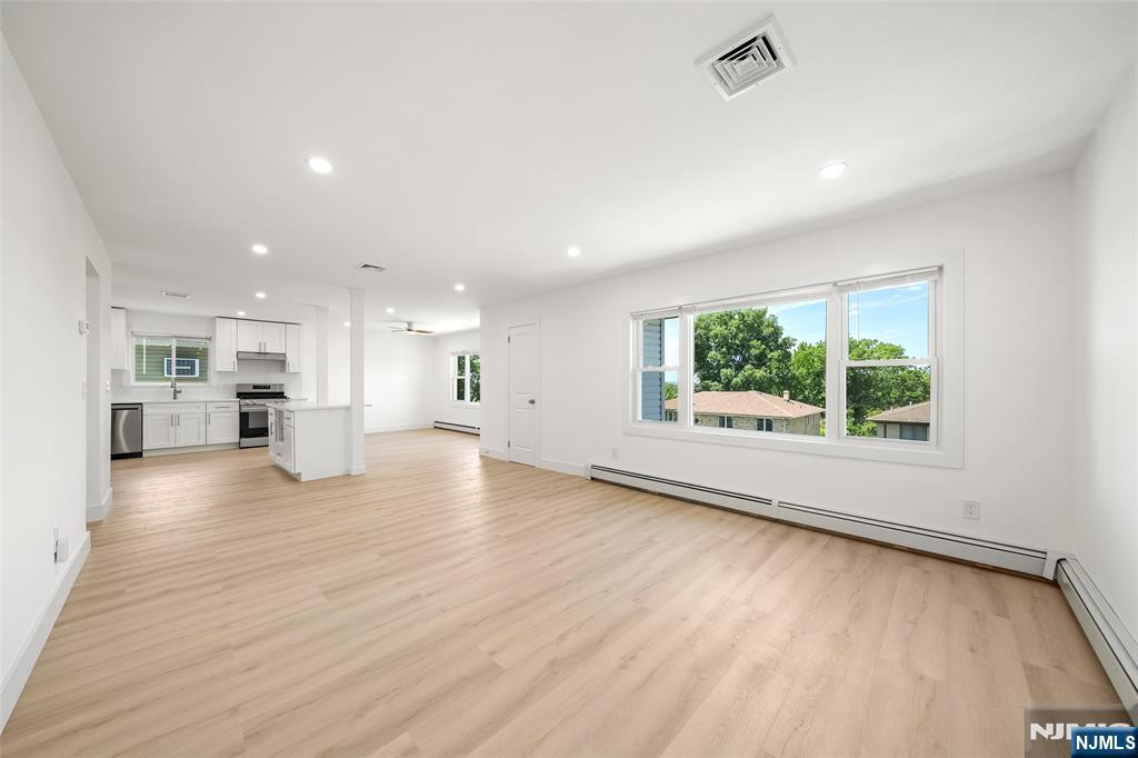 432 Oak Street - Photo 5