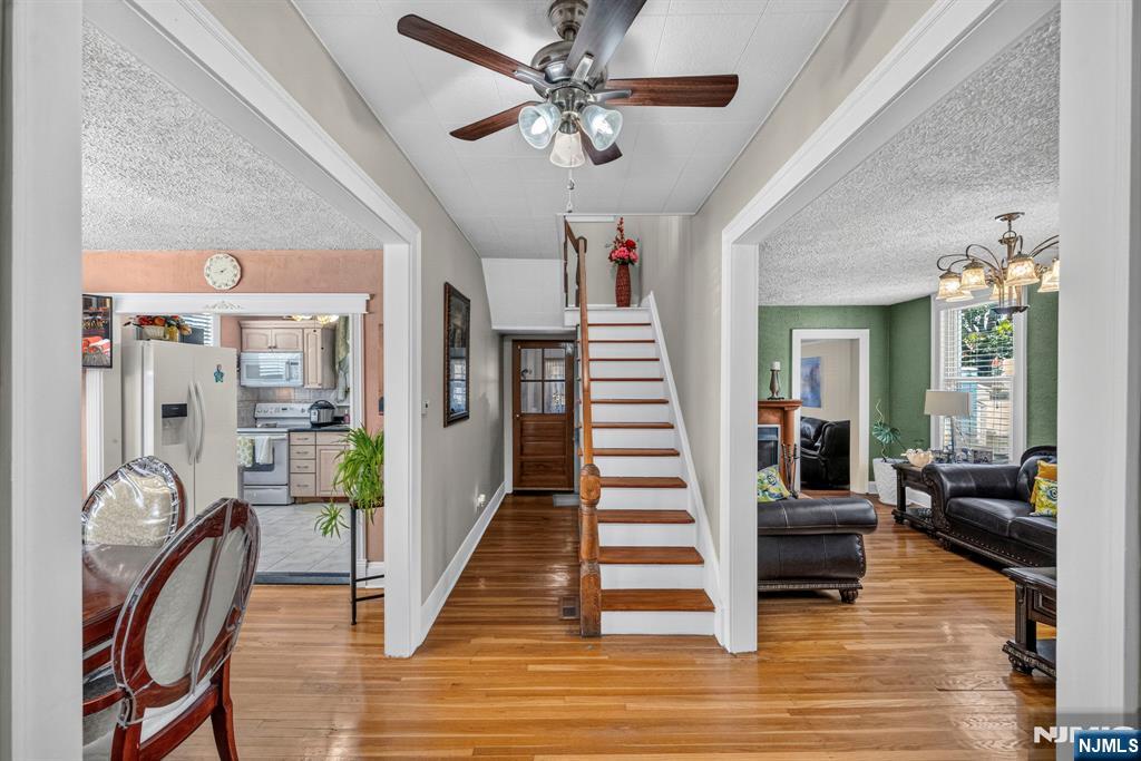 30 Elm Street - Photo 4