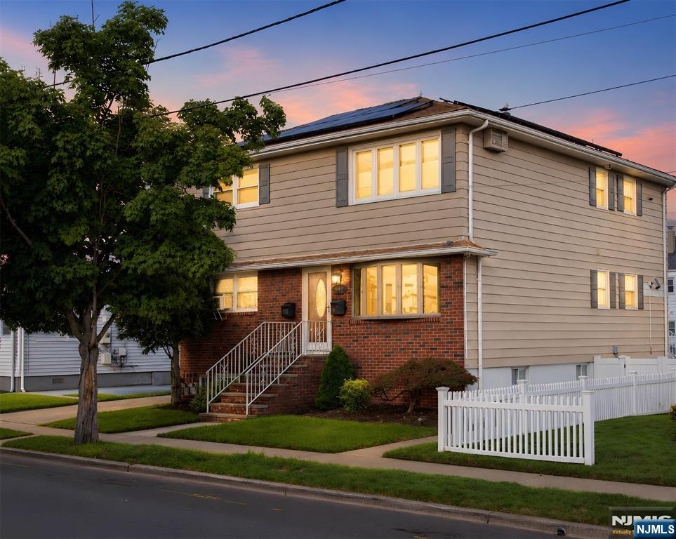 226 Irving Pl, Lyndhurst, NJ 07071