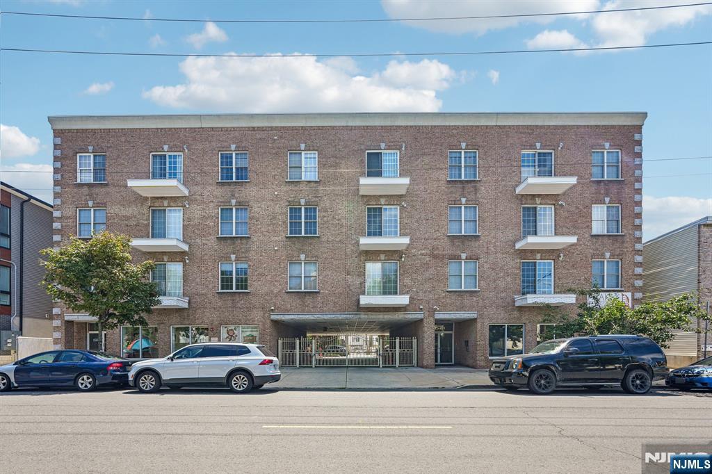 411-419 Chestnut 3 B - Photo 4