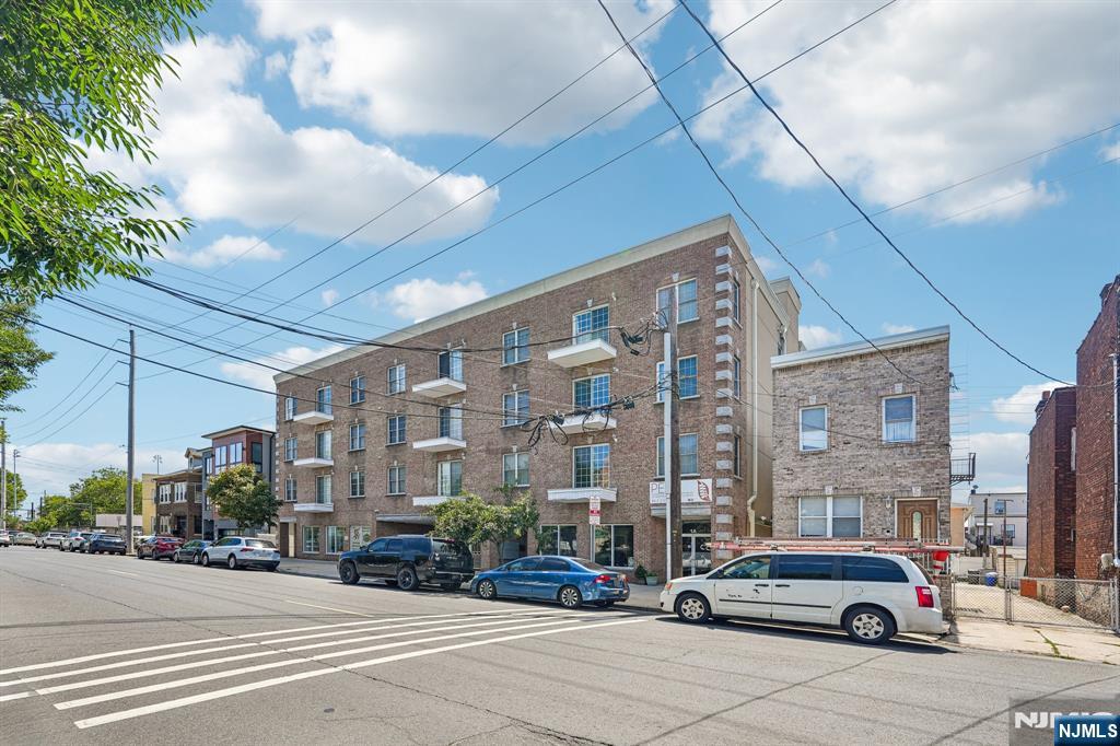 411-419 Chestnut 3 B - Photo 5