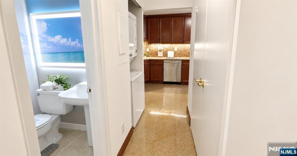 1055 River Road 302 - Photo 3