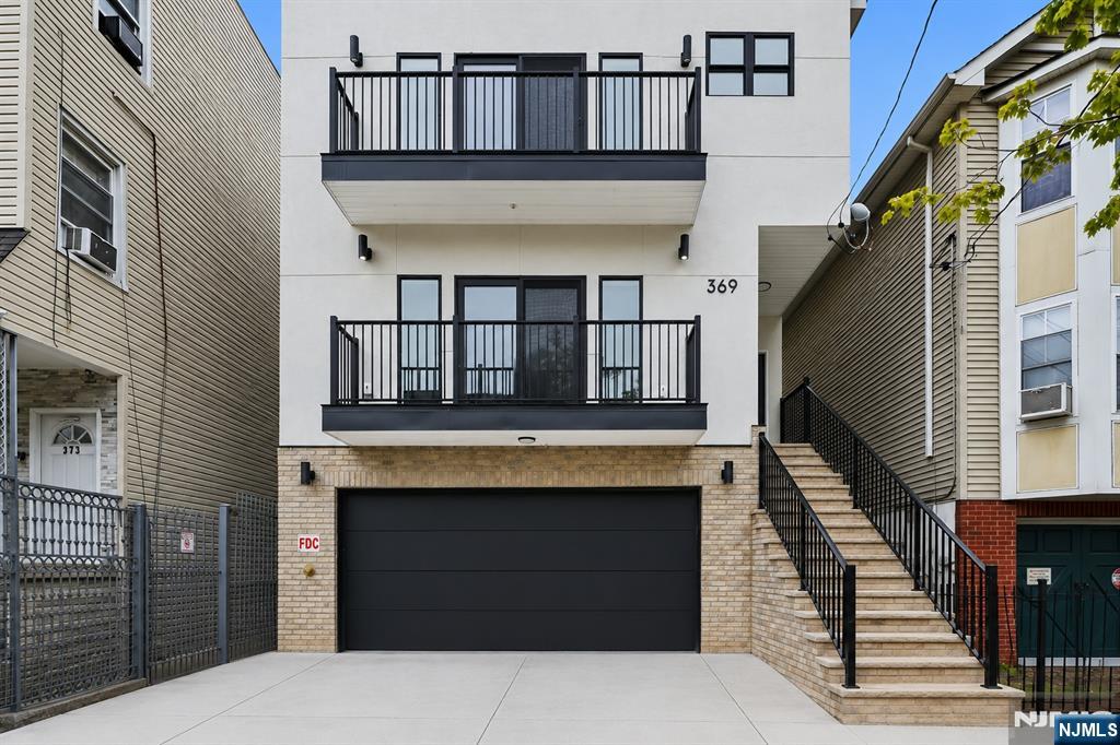369 6th Avenue - Photo 1