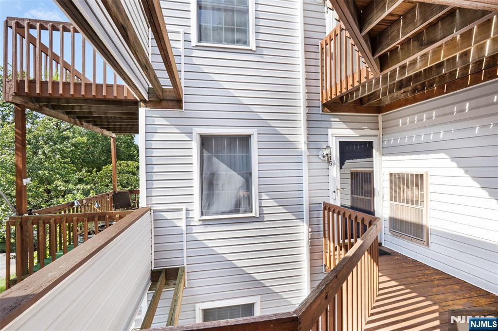 115 Stonyridge Drive - Photo 3