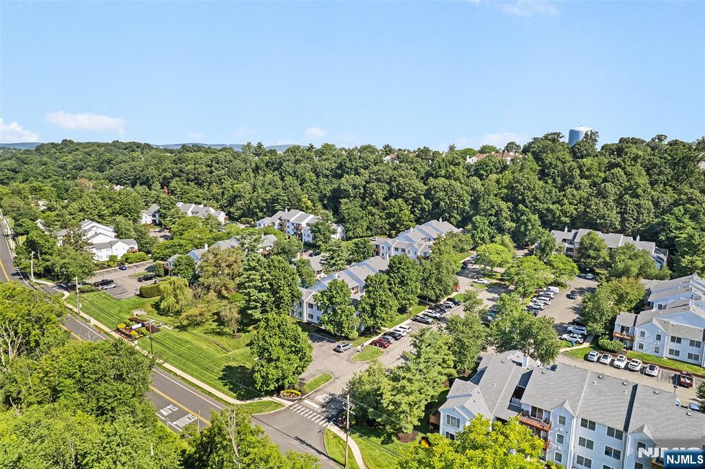 2nd image of 115 Stonyridge Dr, Lincoln Park Borough, NJ 07035