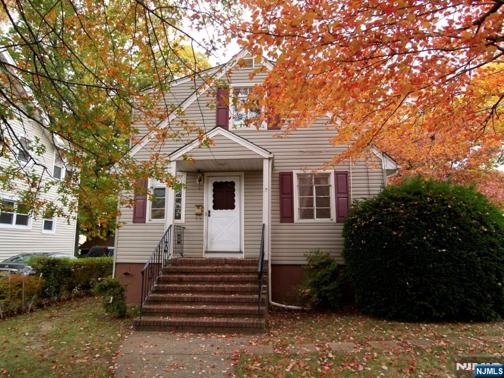 132 Queen Anne Road 1 - Photo 1