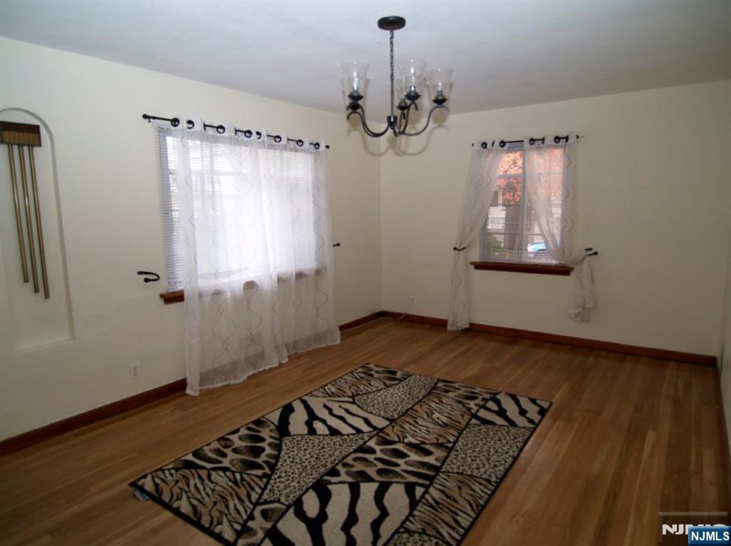 132 Queen Anne Road 1 - Photo 4