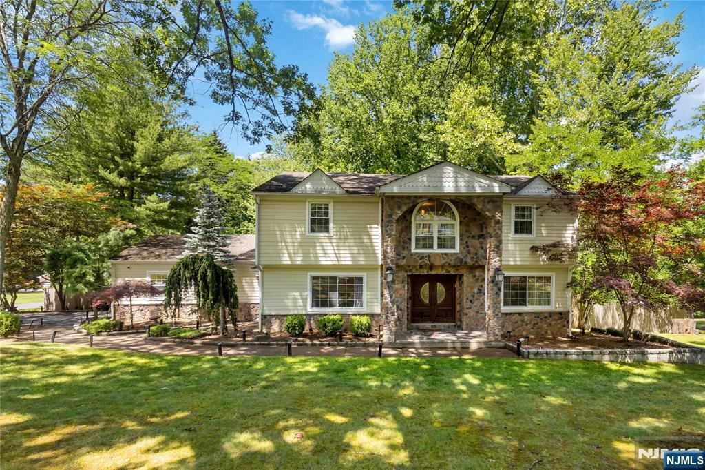 76 Millbrook Circle - Photo 2